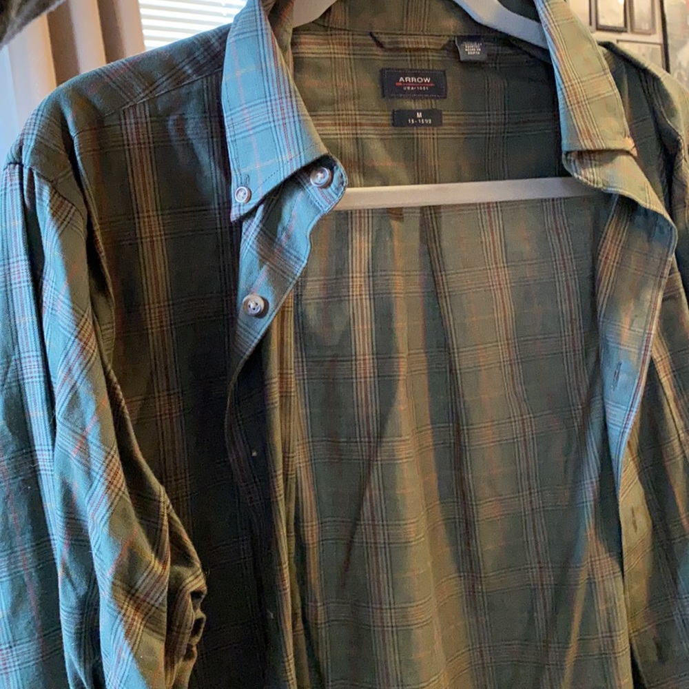 Green Plaid Men’s Button Down. Size M ARROW Brand.